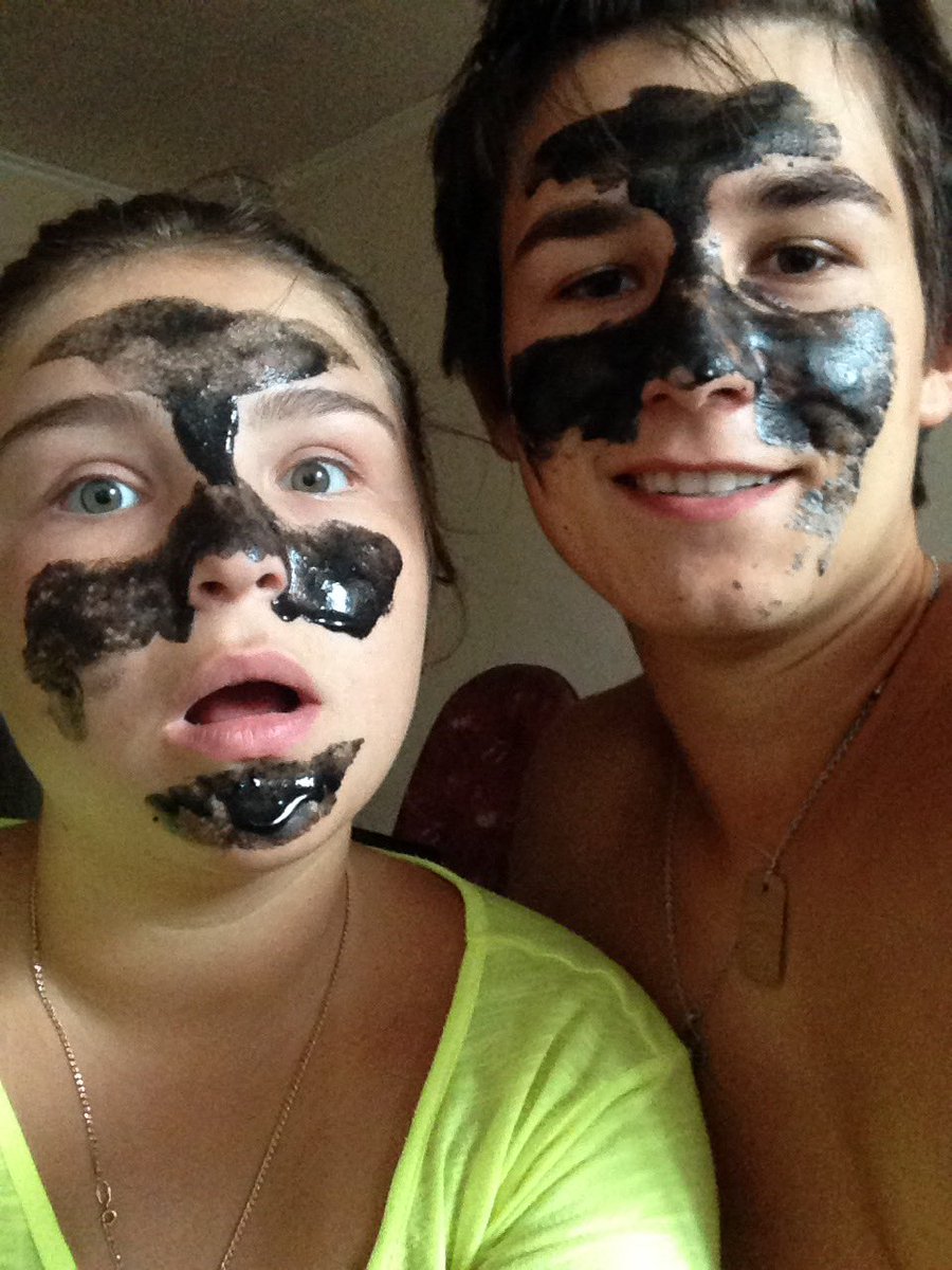 mrmojo08's tweet photo. Привет #blackMask 🌚 https://t.co/HZyy7OOxgb