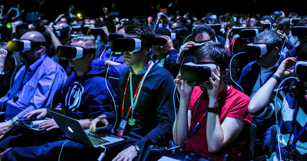 gautranguillaum's tweet photo. #t4gewaterpay Samsung won me with VR but is losing me with updates - Engadget https://t.co/3I9WhqHoeB #Tech https://t.co/m5CKGAm59l