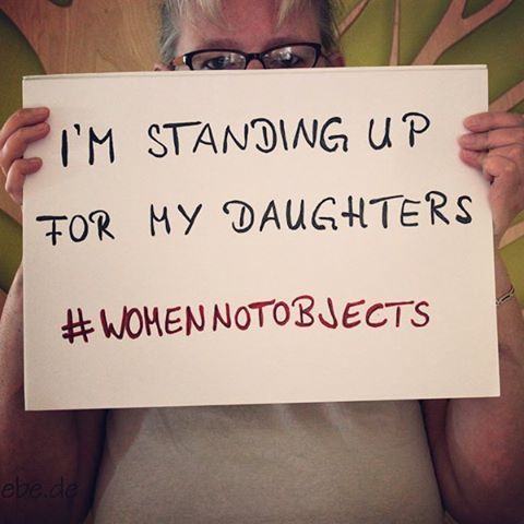 madonnabadger's tweet image. #womennotobjects #istandup #neinheisstnein #teamginalisa 📷: @josaliebe ow.ly/2ShT301WhJa