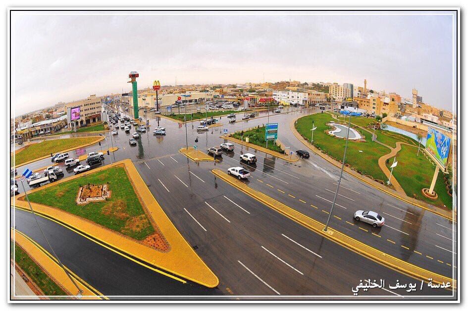 SaudiGuardians's tweet photo. #SaudiArabia gets festive in preparation for Eid Alfitr #EidinSaudi https://t.co/KN2xkrIMnf