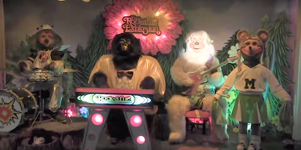 A_Side's tweet photo. PREMIERE: @youngrival made a video with the animatronic @ChuckECheeses band https://t.co/TSoWmBMfmK https://t.co/4nOiHuGneS