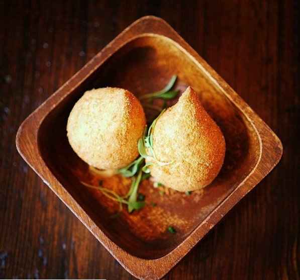 LiciousTO's tweet photo. Three more days until Summer #LiciousTO returns! Reserve your table now. Visit https://t.co/ddRFXAQ8F3 for info. https://t.co/sgw7ZtcC0V