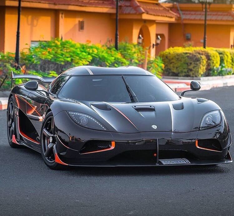 Cardecisions's tweet image. Modern Hypercars🔥🔥🔥
