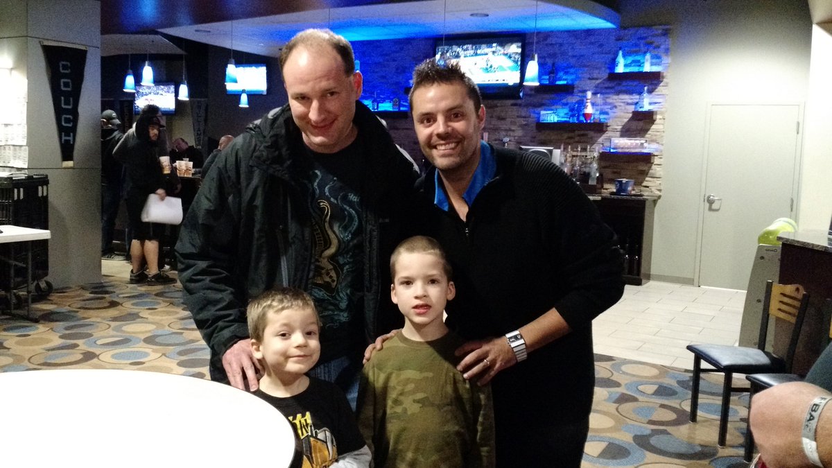 k8wizzo's tweet photo. It's PBA bowling fan day! π³π #pbafan https://t.co/vY3PusZcUV