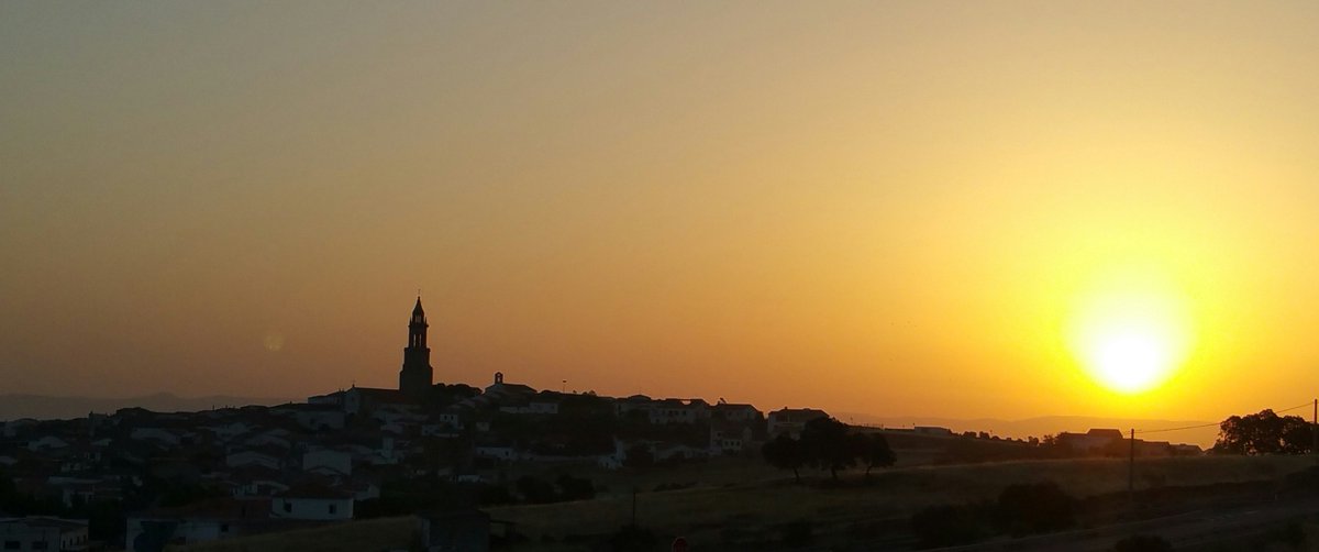 Amanecer en Pedroche  (Córdoba) #eltiempo@rtva