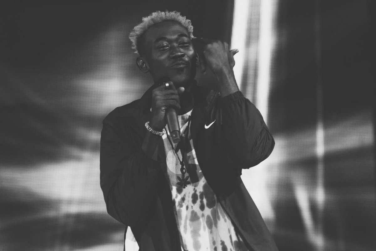DRUPZmusic's tweet photo. Lit 🔥🔥🔥 it was.. Performance at the just ended #MBAFF2016 PhotoCredit: #TheHouse #StayWidMe drops soon https://t.co/Mc6MEMSrRo