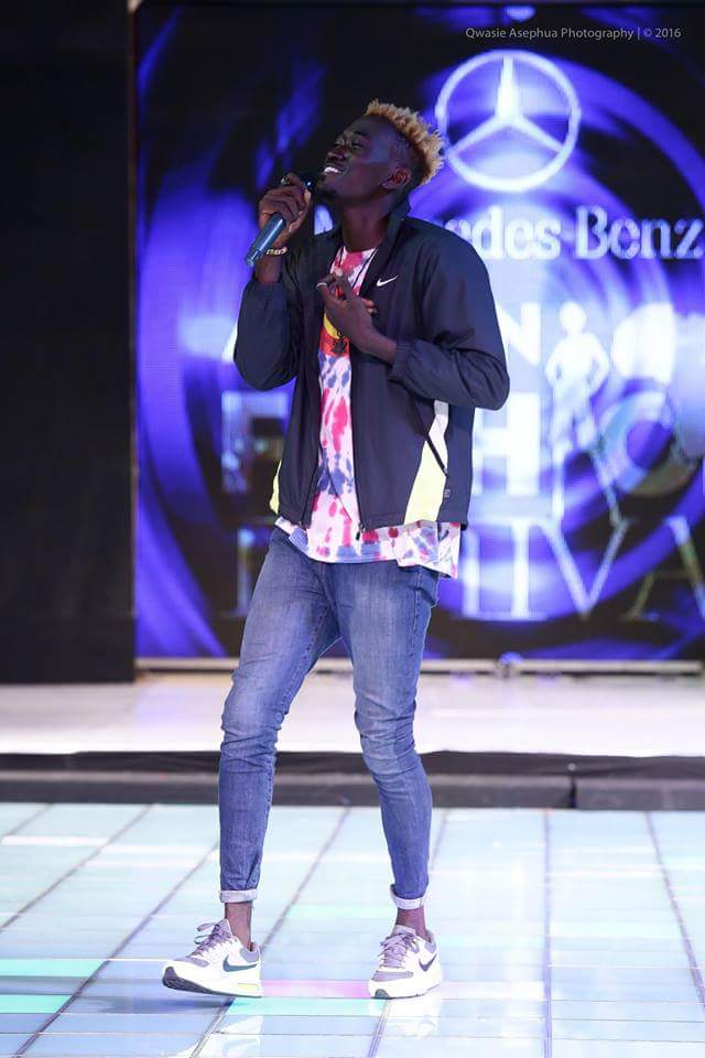 DRUPZmusic's tweet photo. Lit 🔥🔥🔥 it was.. Performance at the just ended #MBAFF2016 PhotoCredit: #TheHouse #StayWidMe drops soon https://t.co/Mc6MEMSrRo
