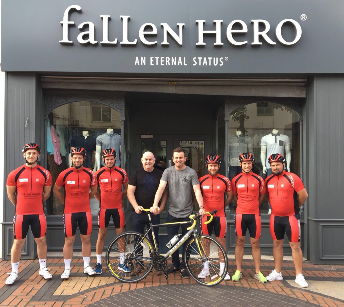 Massive thanks to <a href="/DesComerford/">descomerford</a> and <a href="/fallenherostore/">Fallen Hero</a> for making sure our boys look good on the #RoadToWembley