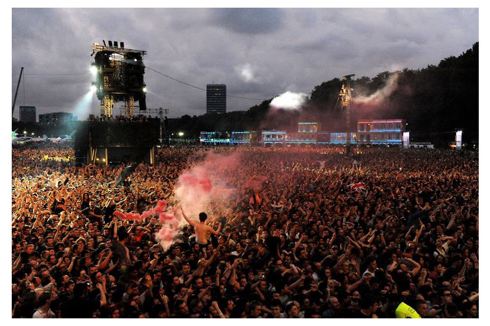 libertines's tweet photo. So. 2 years ago we did this. We hope you lot enjoyed it as much as we did. Long live us all. x https://t.co/BCjclHHJLb