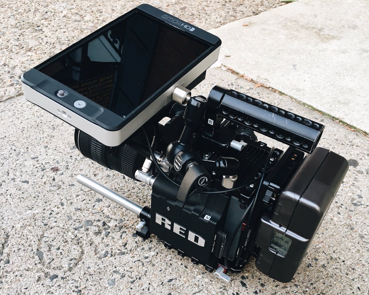 modestgiant's tweet photo. Low profile #red #smallhd #bts https://t.co/KAF0UMSsHV