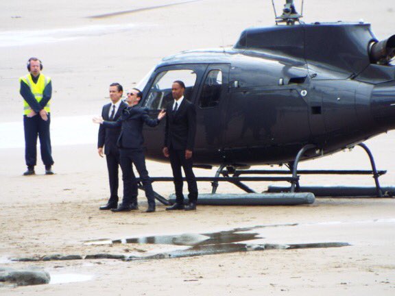TailoredDevil's tweet photo. I'M BACK BITCHES!!!
In a new suit and everything! #Setlock https://t.co/ocox2HcF4k