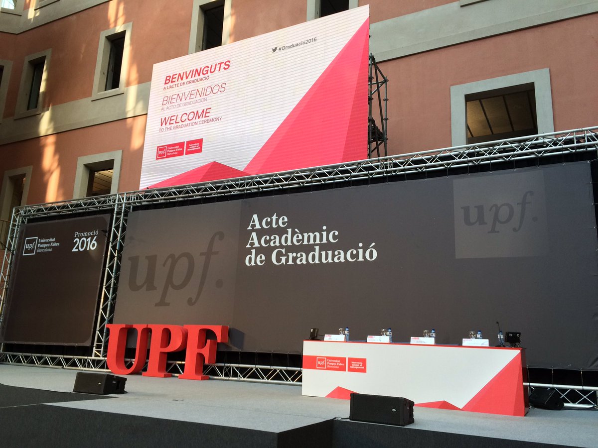 Patriciabravoh's tweet photo. Por qué será que me han preguntado 3 veces si soy graduada... #GraduacioUPF16 https://t.co/jW69IULXkK