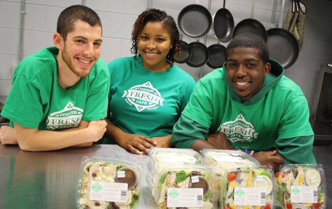 foodtechconnect's tweet photo. Love! 'Real Salad in a Gas Station? Detroit Company Creates Fresh Food Pit Stops' https://t.co/iu3YDbPcEb @CivilEats https://t.co/O9ht4ddTD7