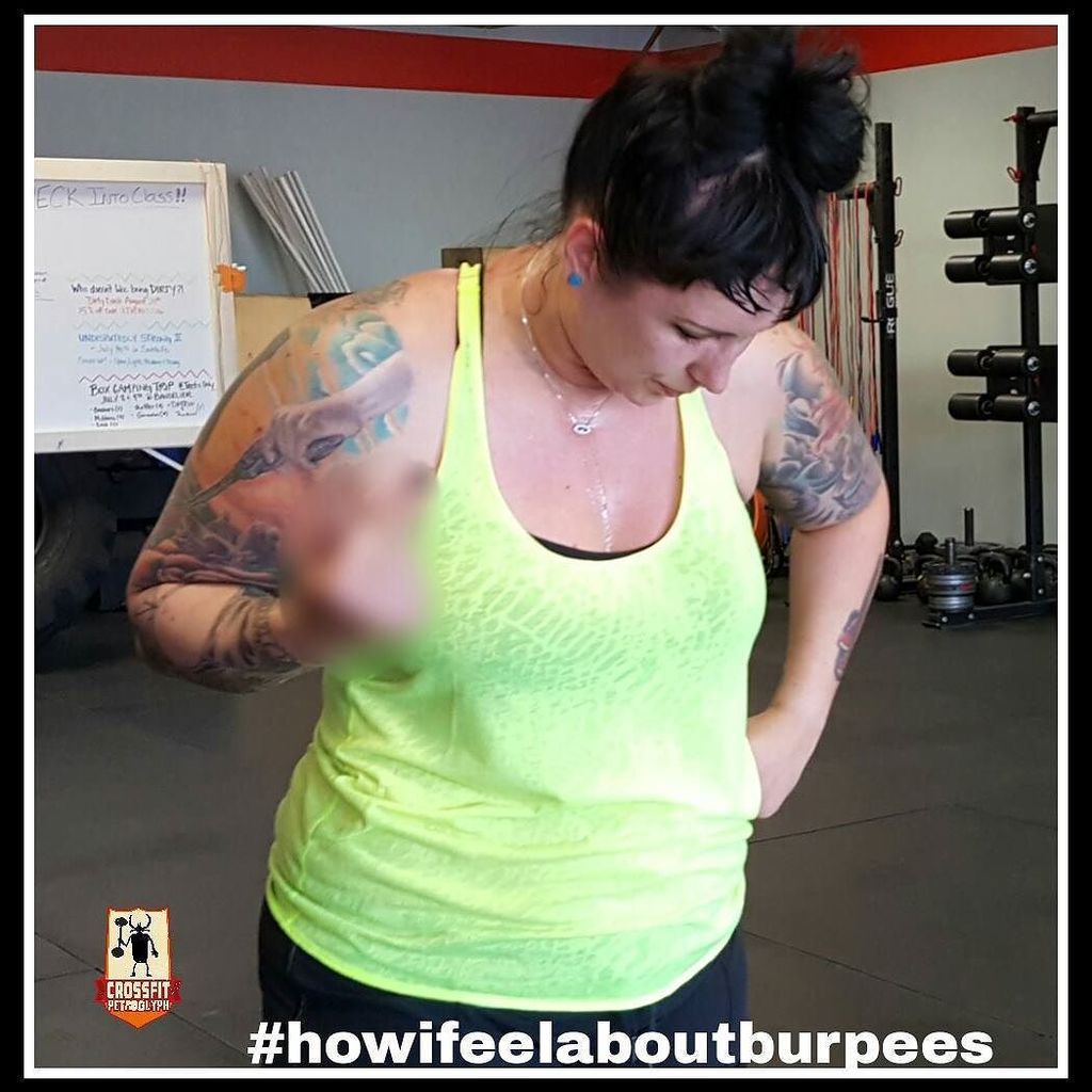 CFPetroglyph's tweet photo. Adrienne sharing her opinion of burpees. #crossfit #workingonweaknesses #wodyourassetsoff β¦ https://t.co/tZ6NYdjNuD https://t.co/PX2BuoLixq