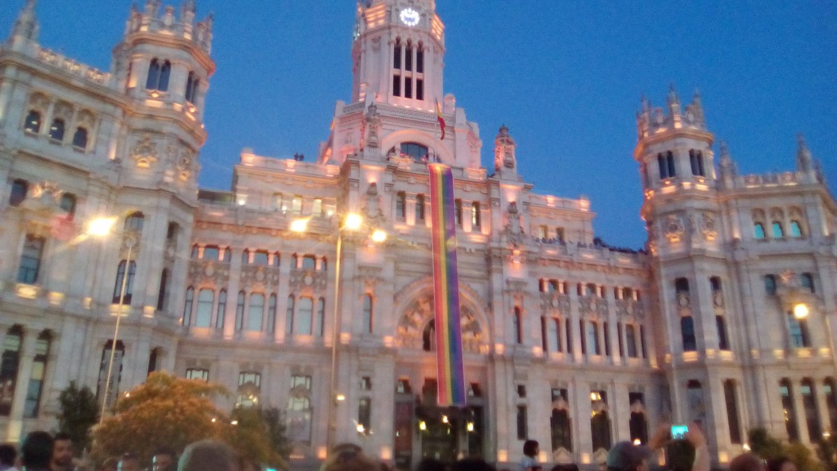 Kat_Model_'s tweet image. #miprimerTweet  Gay Pride in Madrid&amp;lt;3
#gaypride #gay #madrid #españa #Modelo #model #directioner #girl