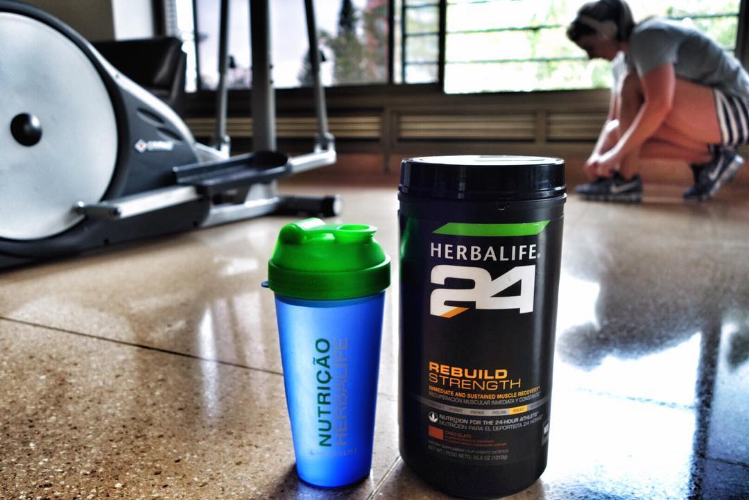 NutritionCouple's tweet image. Ready, Set, ACTION!!! After one month without workout, it's time to move this body!!!! #ActiveAgain #BacktotheGrind