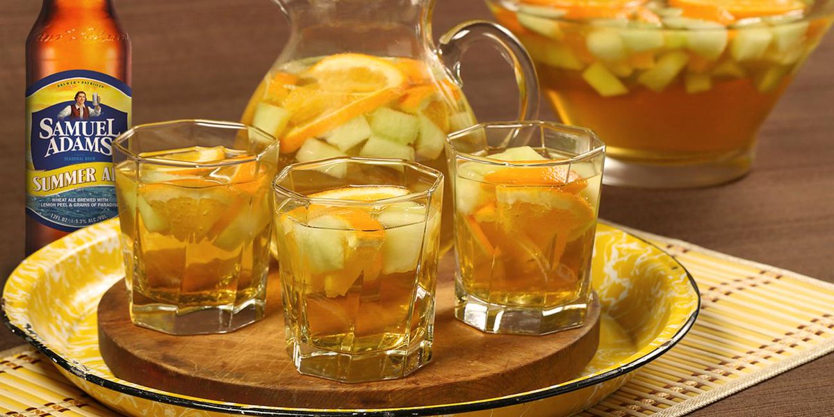SamuelAdamsBeer's tweet photo. Can we interest you in some #SummerAle sangria?

Get the simple #recipe here: https://t.co/hVYHW1a3yw https://t.co/L4gIEVLNMe