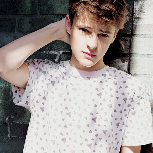 rtactors's tweet image. corey fogelmanis | august 13, 1999