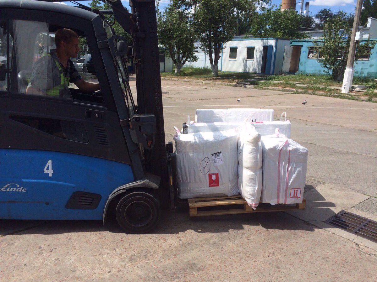 PRO_Avia's tweet photo. Сервис StandartFS - экономичная доставка груза в любой аэропорт мира!#proavia #cargo #kbp #istanbul #standartfs https://t.co/jKIizJBquQ