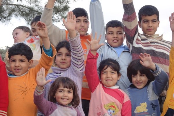 BillettoUK's tweet photo. LIVE: the next #fundraiser for #Syria by @SyrianSuppClub #HandsUpFoundation https://t.co/6oO4h0JFQJ https://t.co/CxDaPNVeiW