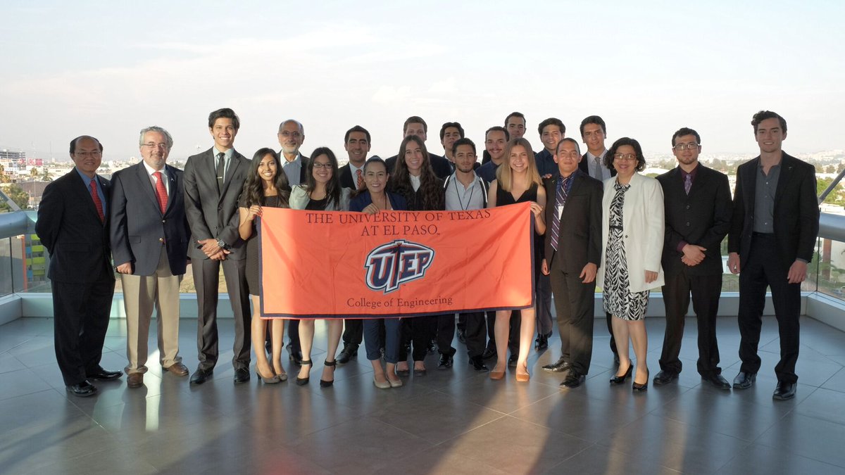 UTEPIDRE's tweet photo. Wow!#smartcities Guadalajara Hackathon.#UTEP/UDG student teams placed in each category participated.Awesome mentors! https://t.co/J1NeIZ910i