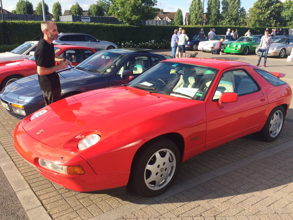mikemurff's tweet photo. @PorscheClubR21 Street Concours @PorscheRetail #PorscheHatfield #Classicpartner #spectacular @macoachworks https://t.co/cUX16ZKRf7