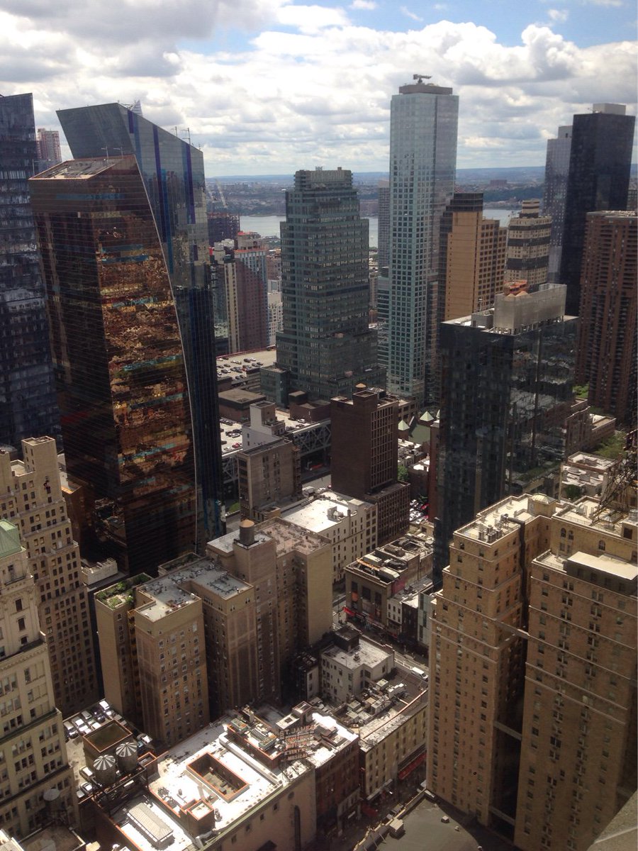 TCPennington's tweet photo. Great view of a great city! It's good to be back. Let's get work done. #PhiPsiGAC #PKPSWAG https://t.co/FqfXnfV0sk