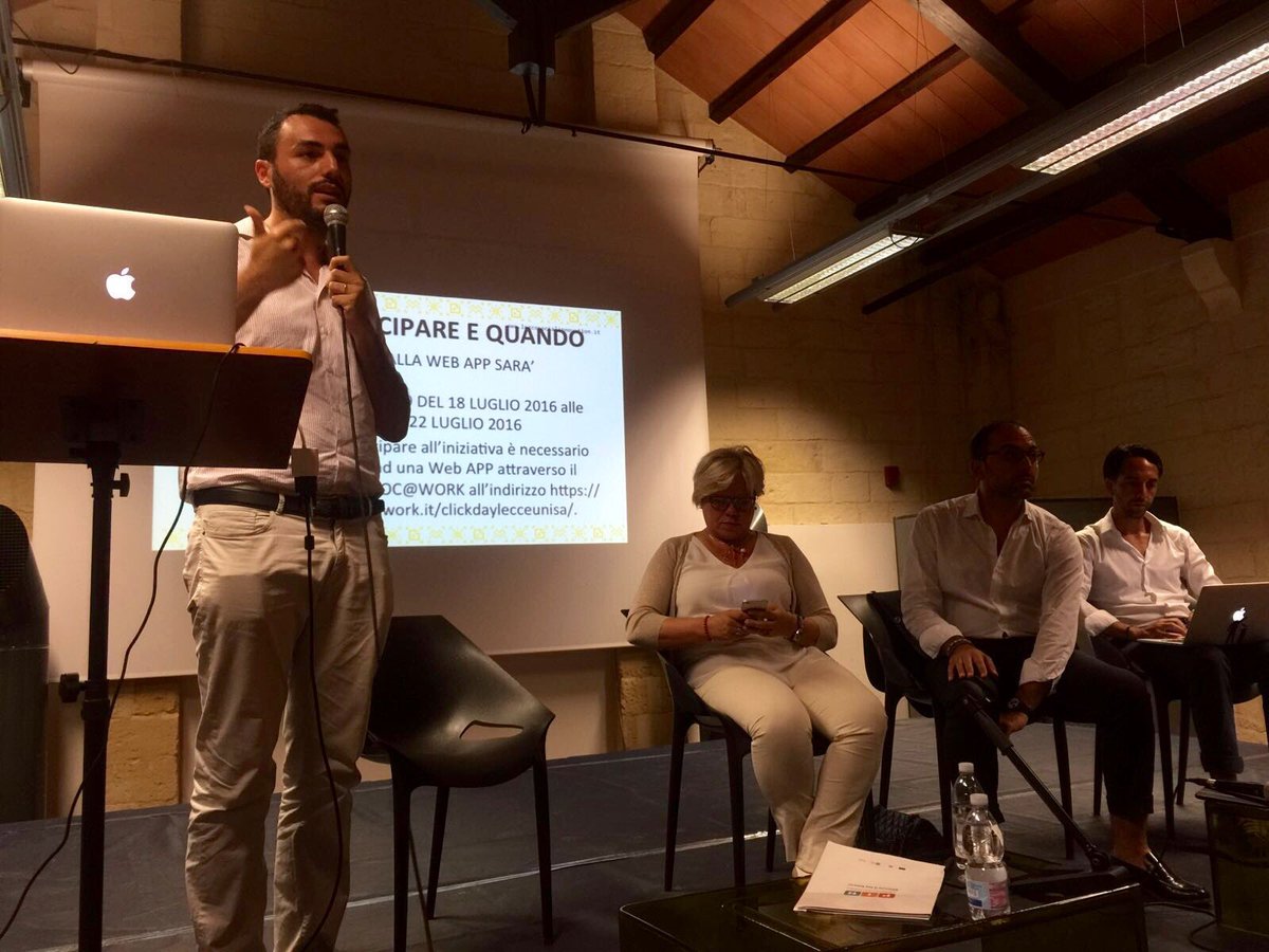 ADelliNoci's tweet photo. Da #lesocinn a #opendatacontest a #code4lecce, progetti complementari a #pin per i nostri giovani @loredanacapone https://t.co/WdTr0dtl1C