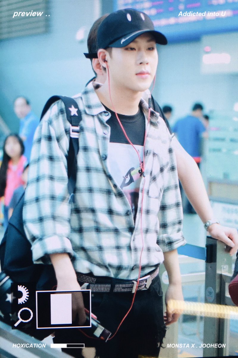 Hoxication1006's tweet photo. 160706 인천공항 출국
#몬스타엑스 #주헌 #JOOHEON 
#걸어 #ALL_IN #TheCLAN 
@OfficialMonstaX https://t.co/j93WGkAIU0