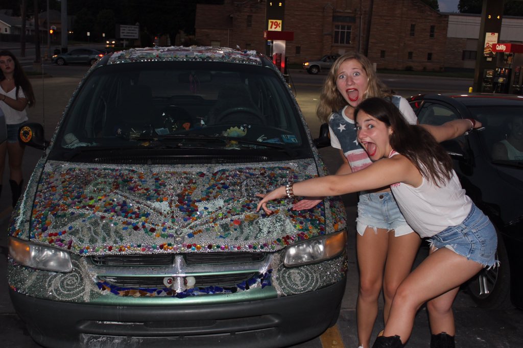kaleekb's tweet photo. Who has the time to cover their entire van in jewels?? https://t.co/vjx5HsZa1n