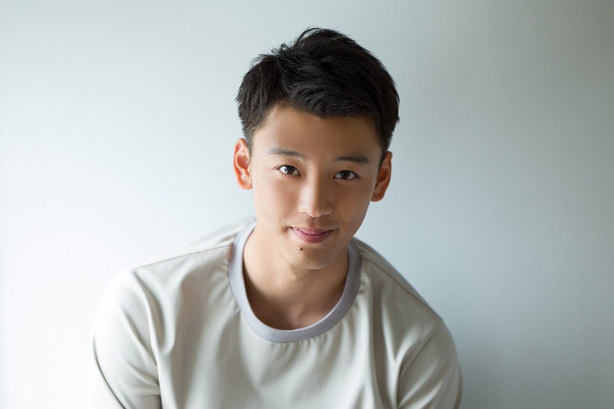 ヒカリグラフ Cover更新しました 今月はその爽やかさでも注目の俳優 竹内涼真さん 7月スタートのドラマ 時をかける少女 について伺いました 是非ご覧ください T Co S3c0odpygy T Co Wlsjdsp6wr Twitter