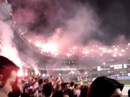 MorumbiStadium's tweet photo. TORCEDOR LEVE SINALIZADOR, FUMAÇA E FAÇA DO MORUMBI O INFERNO PARA O ATLÉTICO NACIONAL

EL MORUMBI TE MATA!!! https://t.co/8Rm0TAvJgv