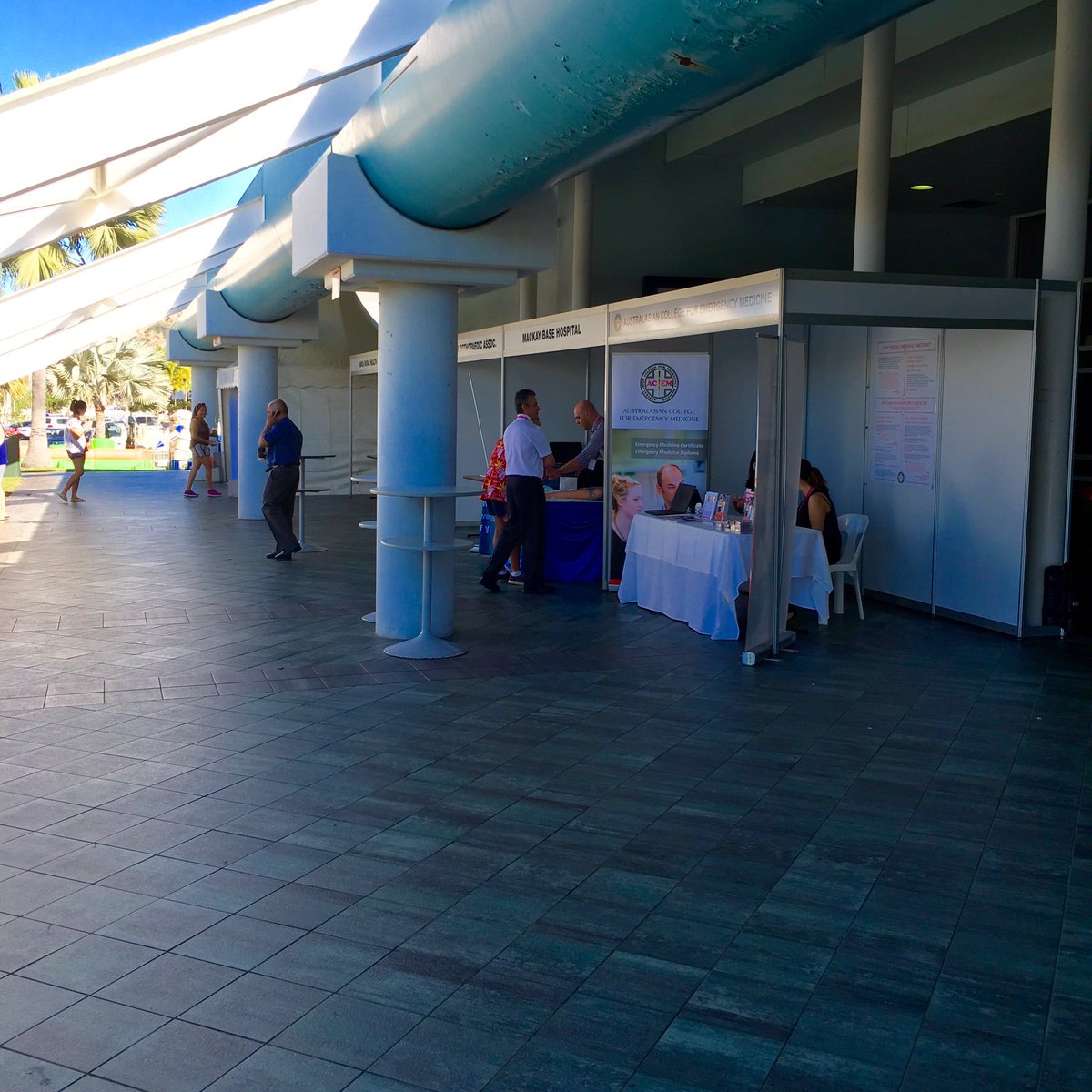 yourAMSA's tweet photo. Topical and Tropical and Careers at #tsv16 beautiful day with great speakers! Chance for $50netflix at AMSA booth! https://t.co/gY1cGcR4jJ