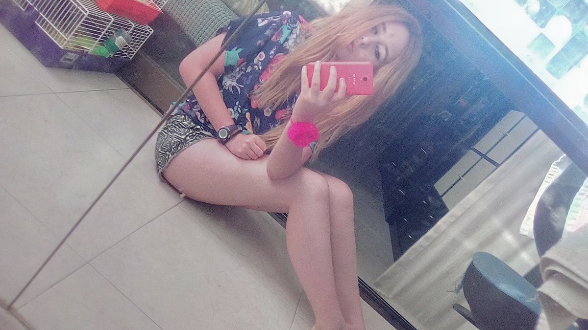 Kat_Model_'s tweet image. Hi &amp;lt;3 #directioner #larryshipper #followme #losangels #modelo #writer #model #love #girl