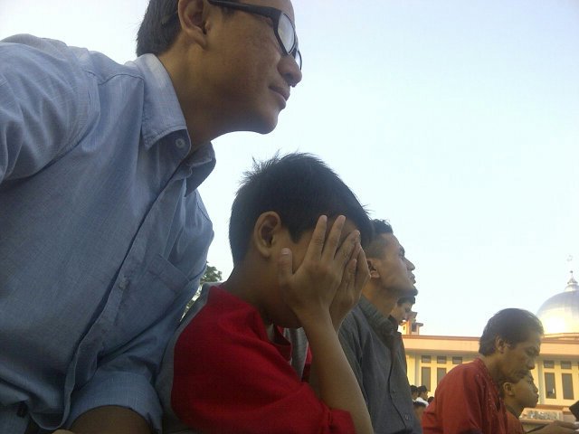 cepi_saefulloh's tweet photo. Sholat Ied at Cijerah...Selamat Hari Raya Idul Fitri 1437 H mohon maaf lahir bathin https://t.co/u6r5OXthWY