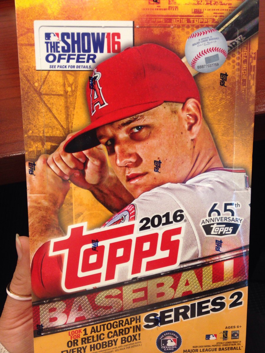 MLBPlayersInc's tweet image. It's #TotallyDistortedTuesday!!
Followers RT &amp;amp; Tweet guess using #PlayerName for random chance to win #Series2 box