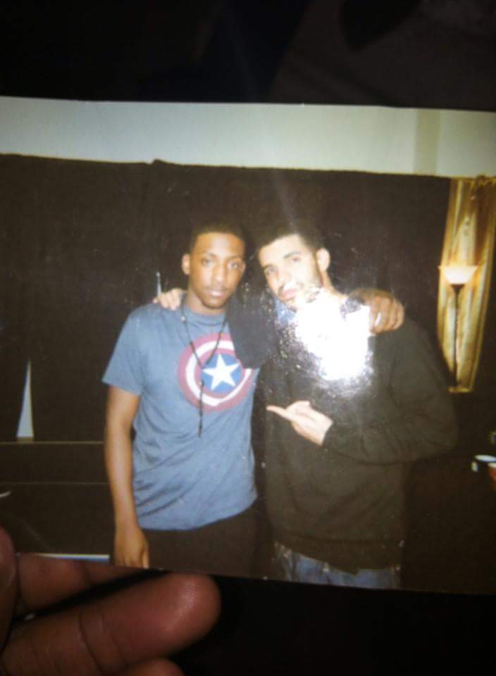 MoNstDG's tweet photo. #the6ixgodhimself @Drake  #clubparadisetour #fresnocali OvoSound #favoriteartist https://t.co/c9YsOxAc8t