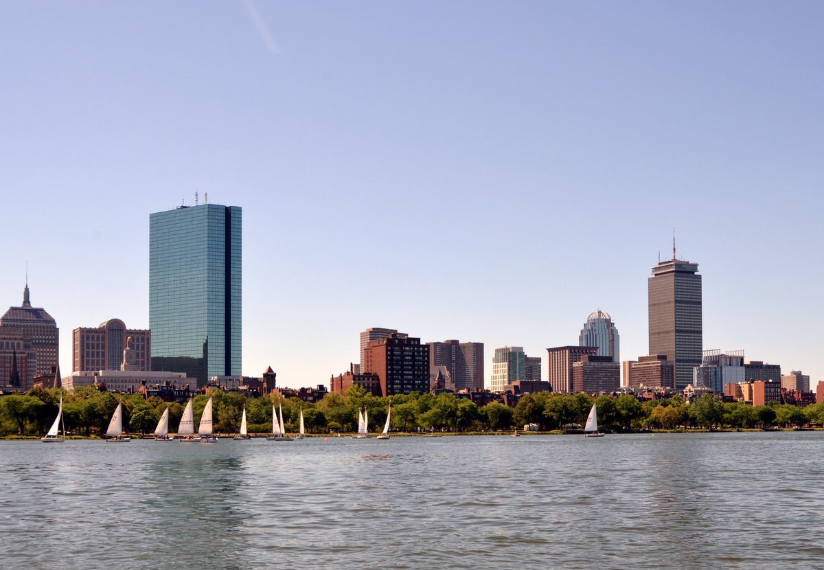 thatmattwade's tweet photo. #Boston waterfront from the Charles River on a #BostonDuckTour last week. π https://t.co/ib54SZPLR5