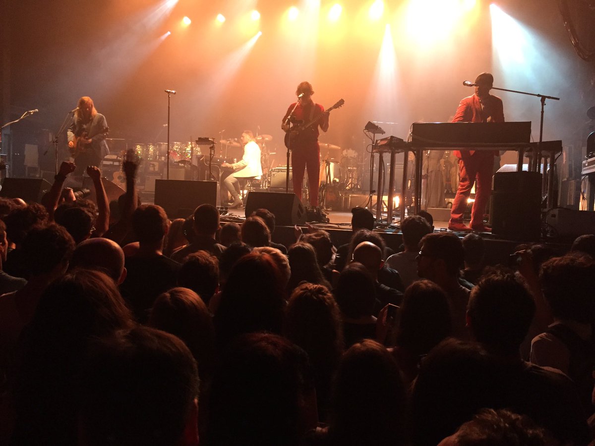 JonaJaraba's tweet photo. Arcade Fire arrenca MOLT fort ❤️ Gràcies @EstrellaDammCat!! https://t.co/iFkVFKt3yy