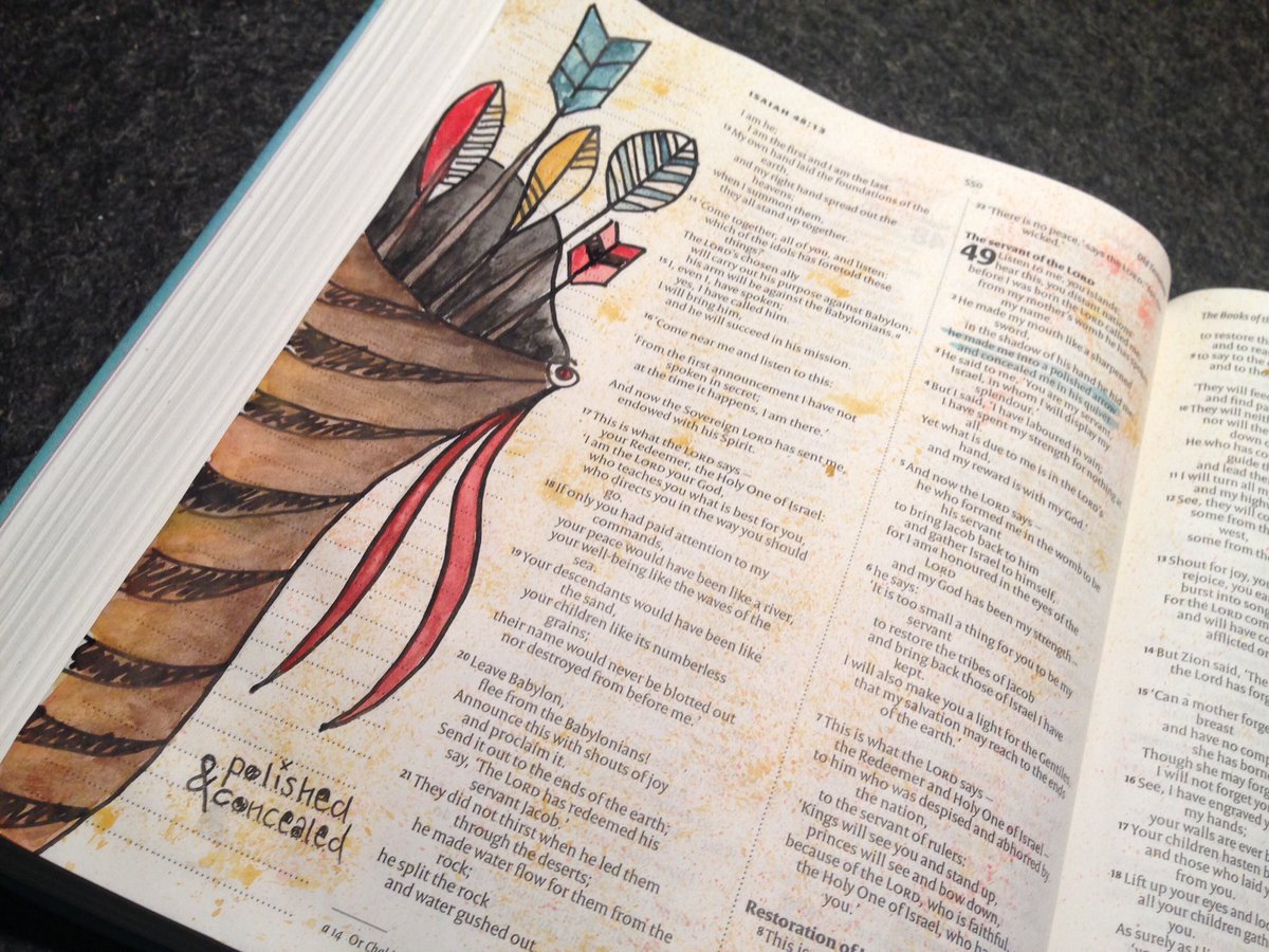 Jahoe! M'n #artbible is binnen en m'n eerste plaatje een feit. (Jesaja 49:2) Nieuwe hobby, #biblejournaling