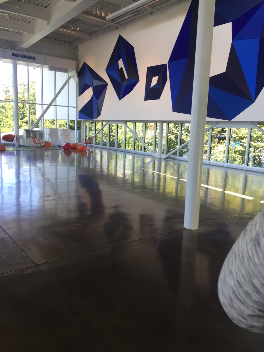 INCRE17IBLE's tweet photo. The second prom venue is the Olympic Sculpture park in Seattle for May 13th https://t.co/Dqn8m6QO7o