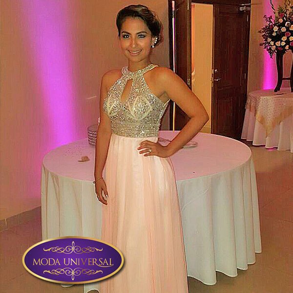 ModaUniversalP's tweet photo. La elegancia es la única belleza que nuca desvanece. Consigue hermosos vestidos en #ModaUniversal https://t.co/mWE7Goy142
