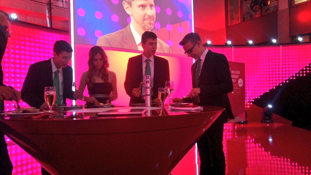 Gruenderpreis's tweet image. #Graintech - Gewinner @dgp_schueler - vielleicht sieht man sie ja nochmal am Tisch zum regulären #Gründerpreis 😉