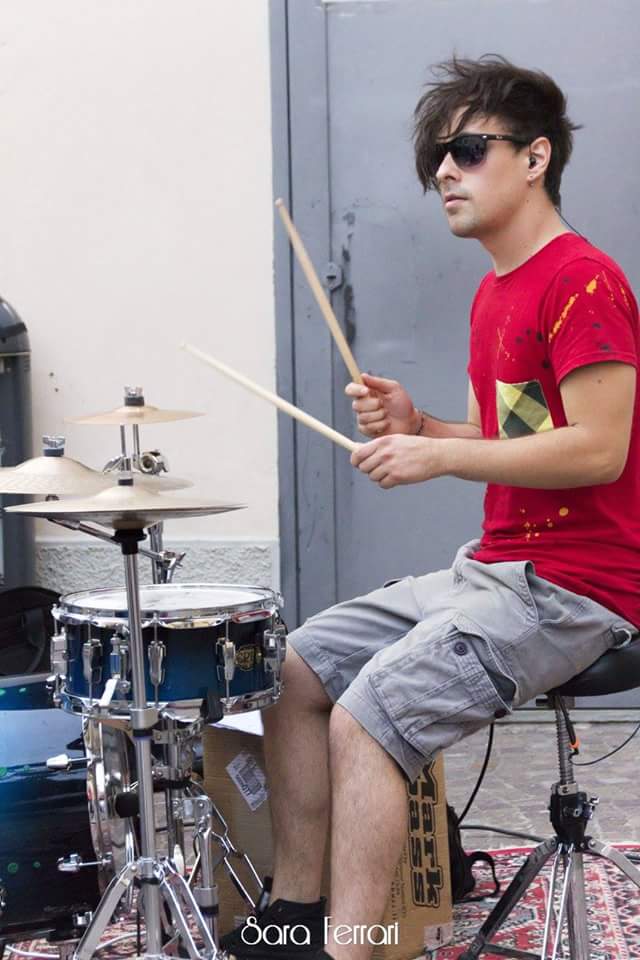 DanielePito's tweet photo. UNPLUGGED MOMENT...@Volium...!!! #live #music #minidrumset #drumming #Volium #unplugged #vaterdrumsticks https://t.co/bWwFo0q0uW