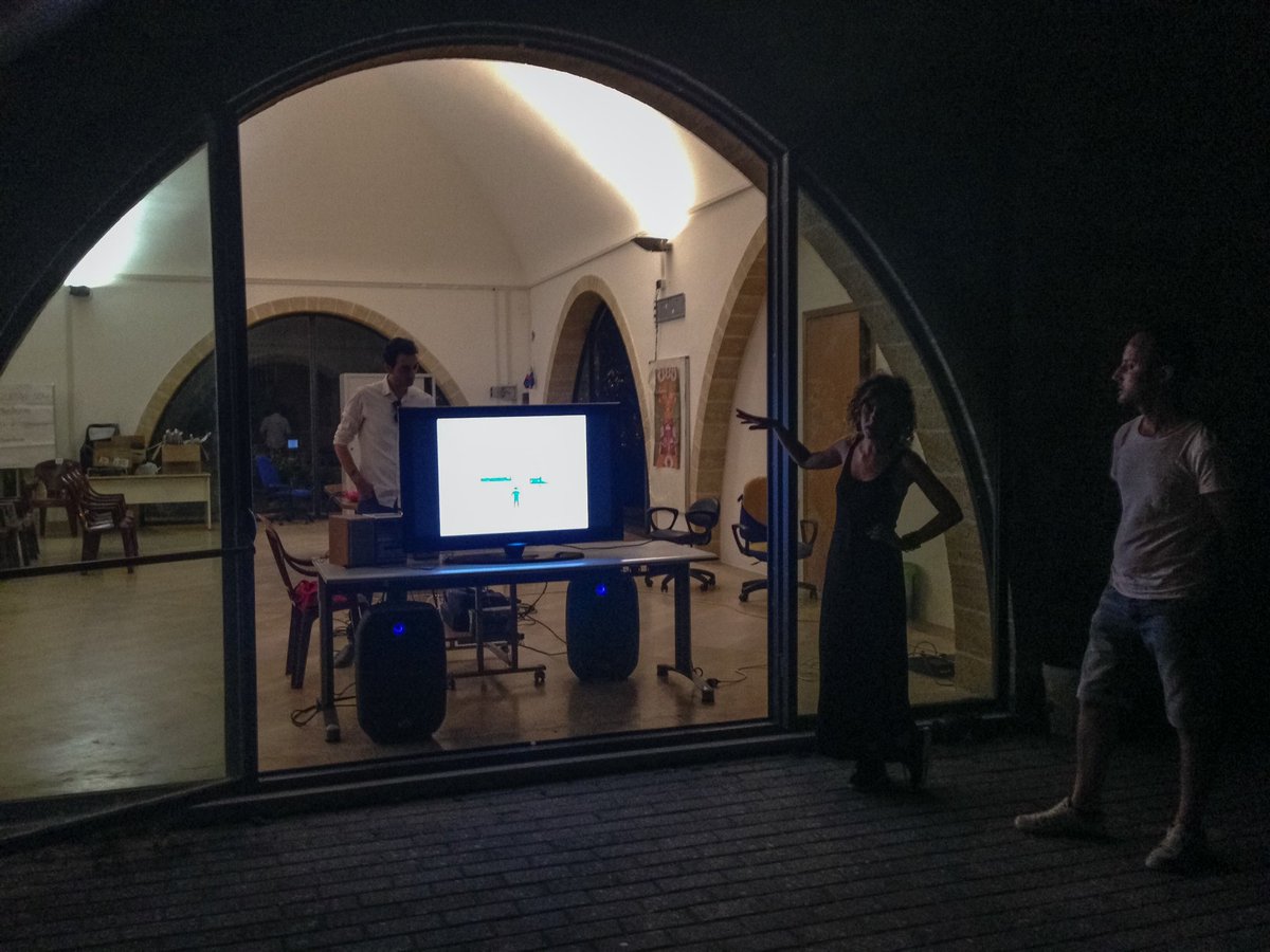Siamo a #Specchia per presentare a amministrazione e #forumdeigiovani l'indagine sul pubblico di #CinemadelReale2015
