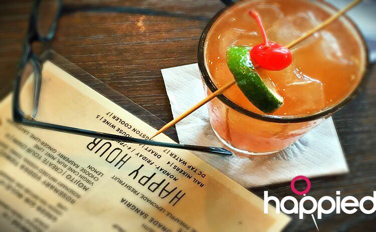 Happied_Co's tweet photo. Sop up some culture w/ your cocktails @busboysandpoets M-F | 4-7p. HH available in the entire restaurant! #HappiedDC https://t.co/FeT9plYhp2