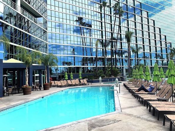 MeetinLongBeach's tweet photo. The π to success is equal parts work and play. Enjoy both when you #MeetinLB! #HyattRegencyLB @HyattLongBeach https://t.co/sWSRvRQbnv