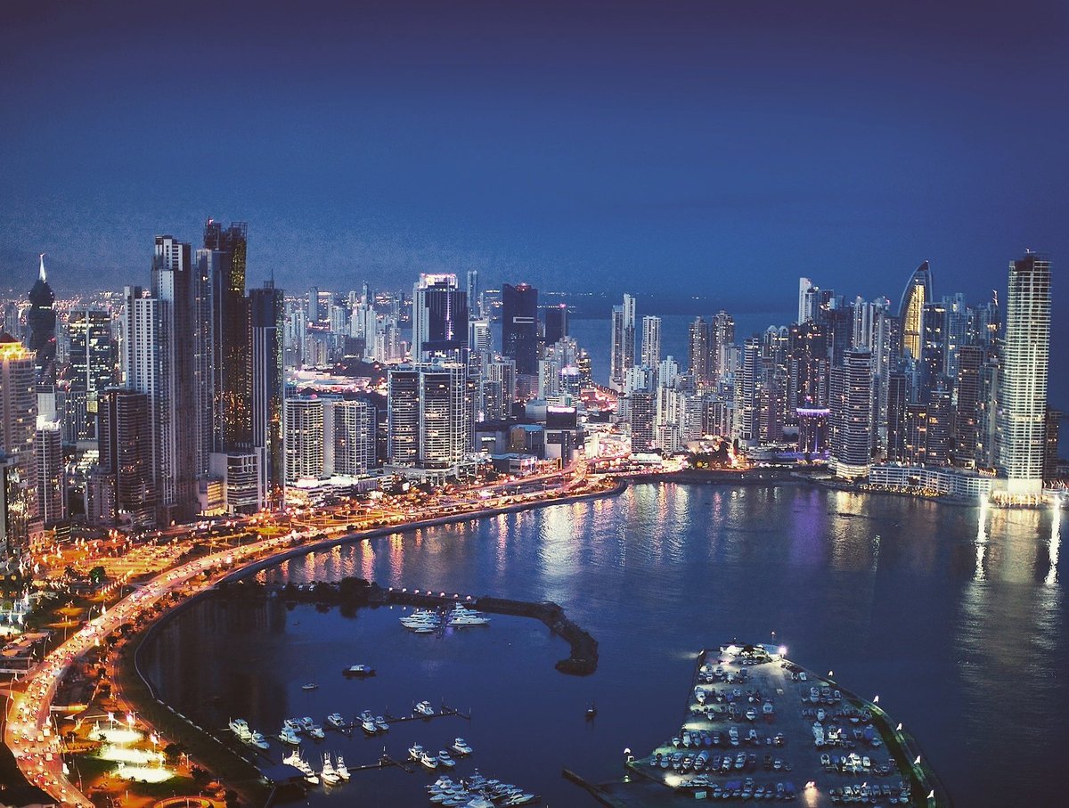 lightingcities's tweet image. Ya estamos haciendo las maletas y contamos las horas para el Tour #LightingCities en Panamá este 30 de Julio!