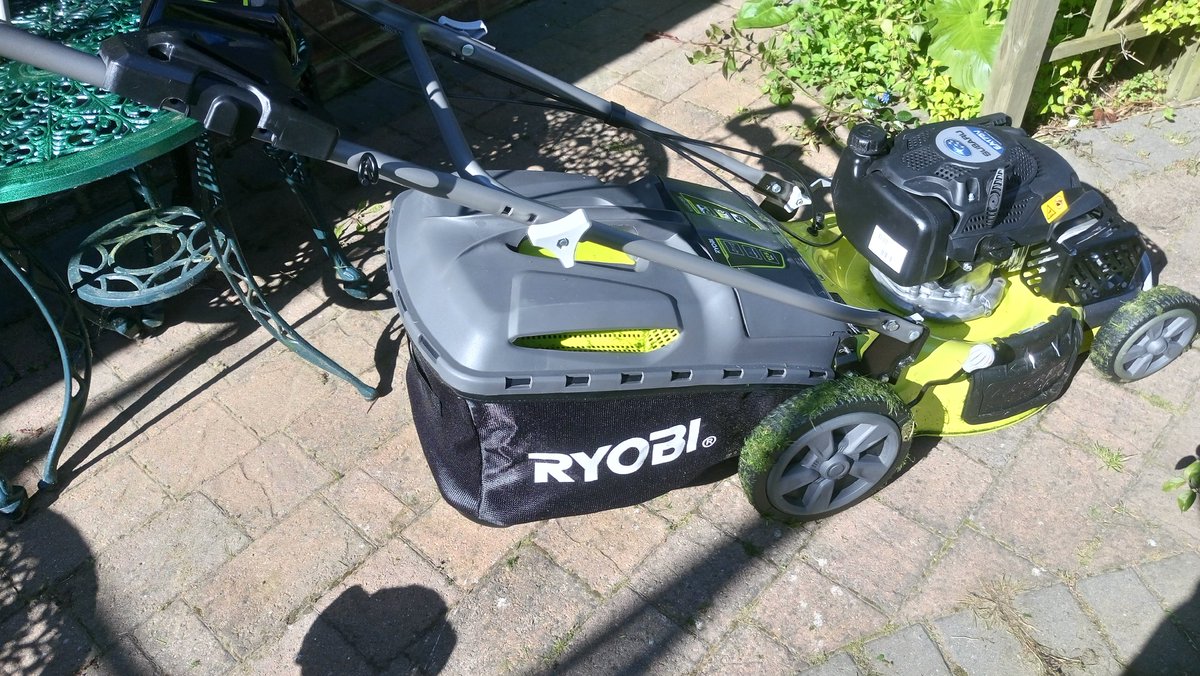 TiDeeHome's tweet image. So the new lawnmower has a cup holder. I will be demanding coffee on my rounds....