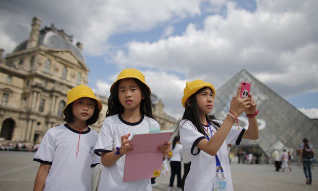 CityLab's tweet image. Traveling with kids? These apps will keep them interested in the cities around them trib.al/Sb1Fn23